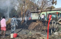 रौतहटका दुई गाउँमा आगलागी,दर्जनभन्दा बढी घर जलेर खरानी