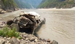 उत्तराखण्डको रुद्रप्रयागमा टेम्पो दुर्घटनामा १० को मृत्यु