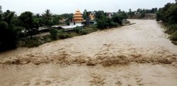 नवलपुरमा खोलाले बगाएका एक जना मृत भेटिए, एक अझै वेपत्ता