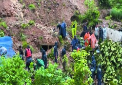 तनहुँमा पहिरोले घर बगाउँदा चार जनाको मृत्यु